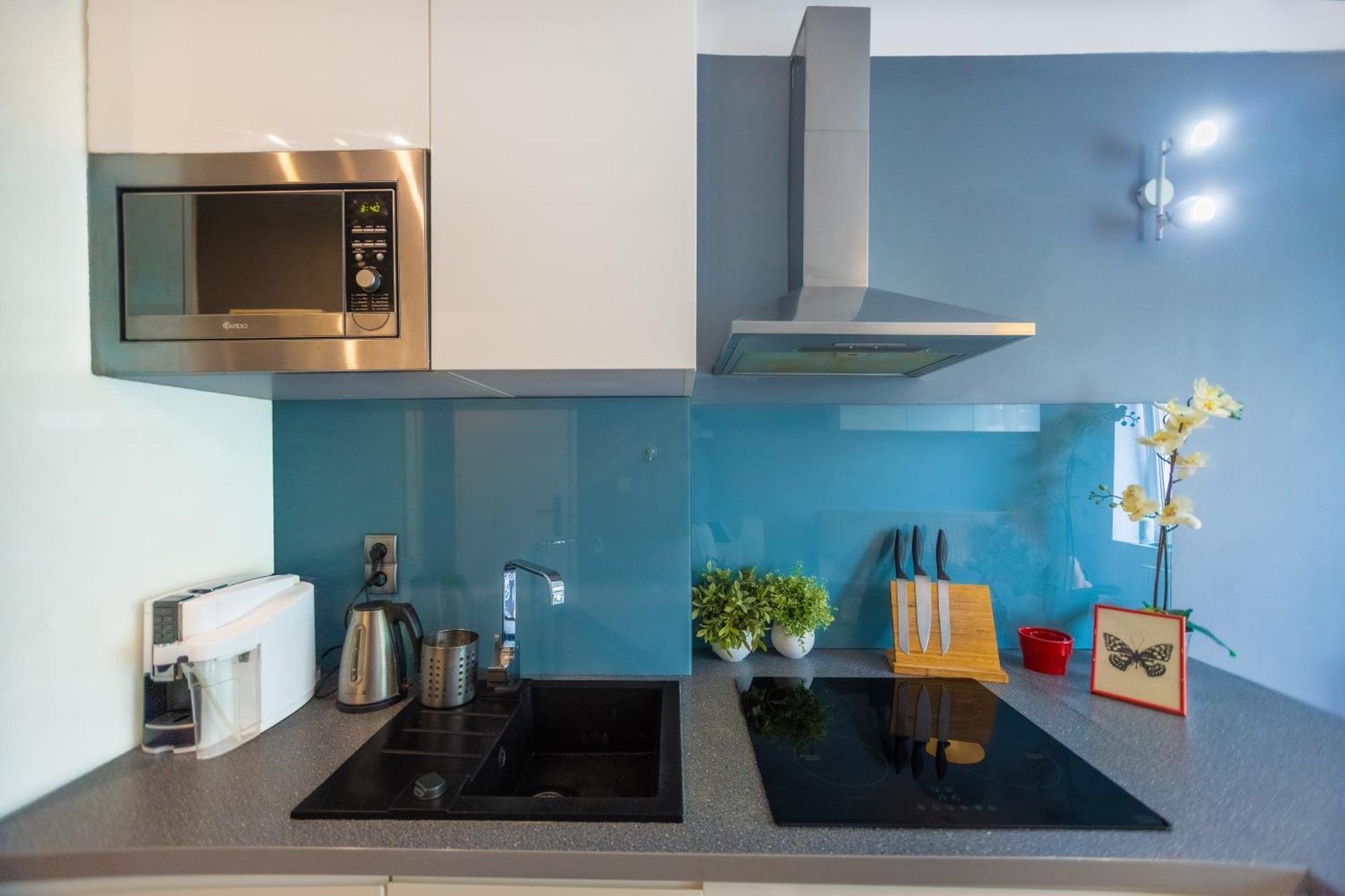 Cozy Studio Next To The Metro And City Center Varsovie Extérieur photo
